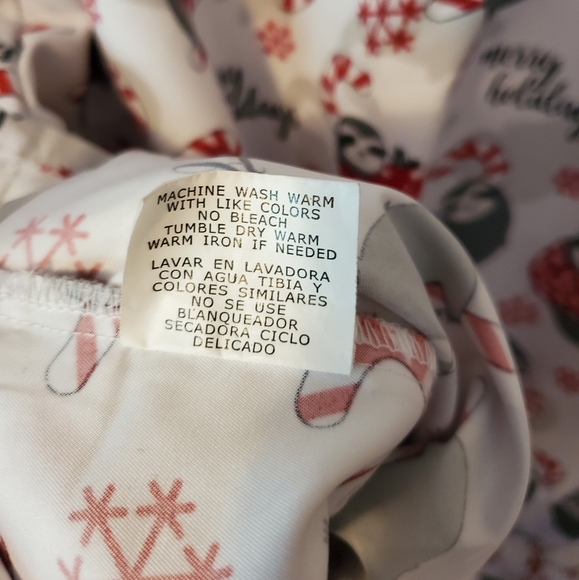 CassandraO Holiday Sloth Srubs - Picture 6 of 6